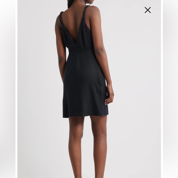 NEW FARM Rio Black And White Rose Lenzing™ Ecovero™ Euroflax™ Mini Dress - Picture 2 of 16